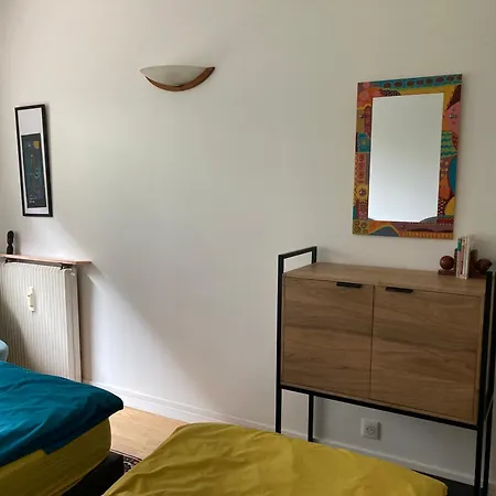 Vue Sur Jardin, 3 Pieces Apartment Paris