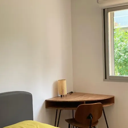 Vue Sur Jardin, 3 Pieces * Παρίσι
