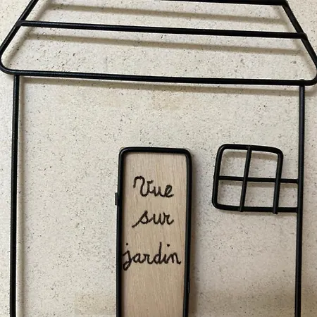 Apartman Vue Sur Jardin, 3 Pieces *